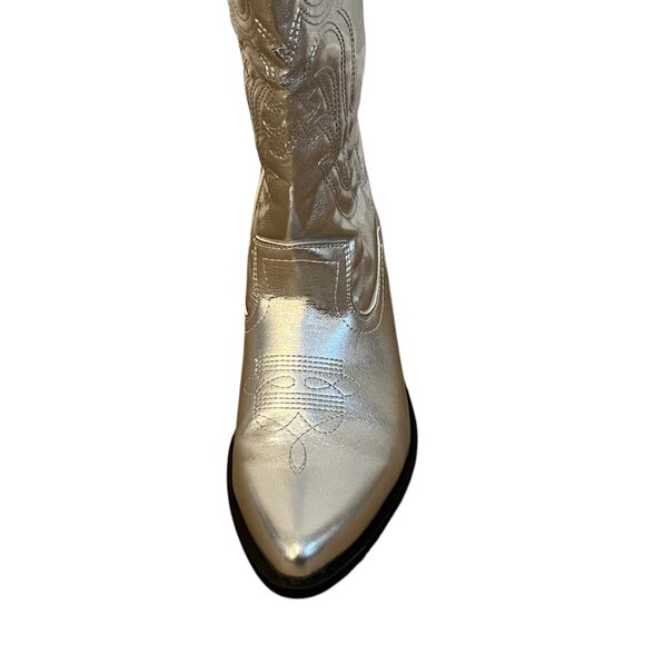 NEW-Silver Metallic Low Heeled Cowboy Boots Size: 9 - Picture 4 of 7